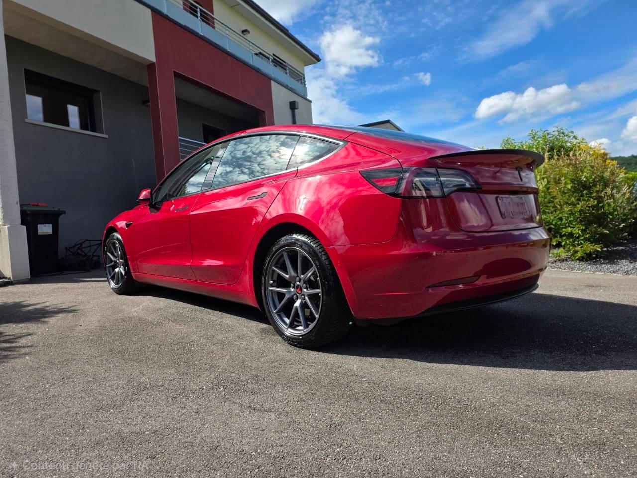 Tesla MODEL 3 2021 à Saint-Nabord