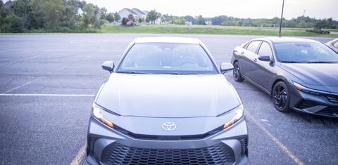 Toyota Camry Hybrid 2026