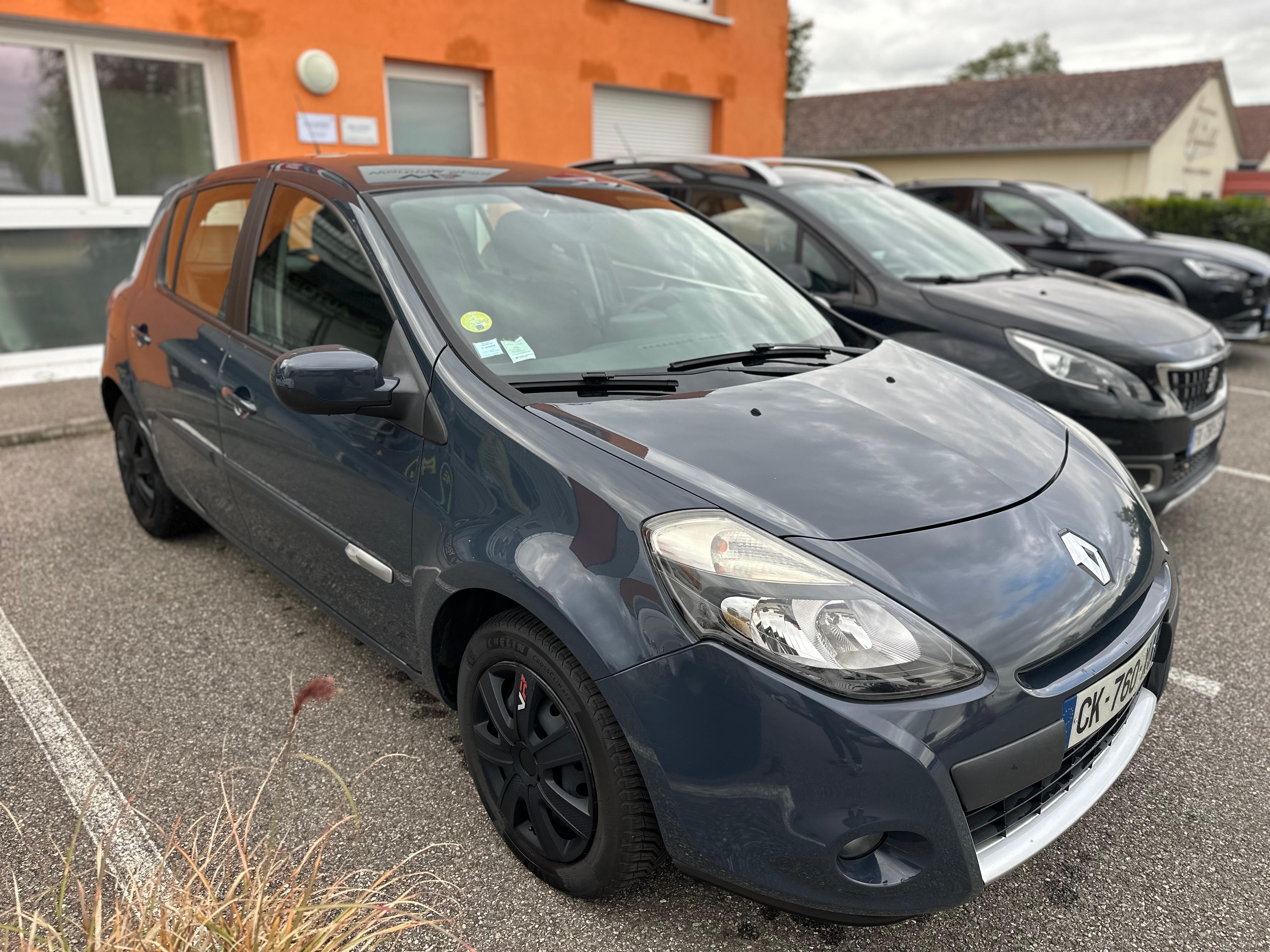 Renault CLIO III 2012 à Colmar