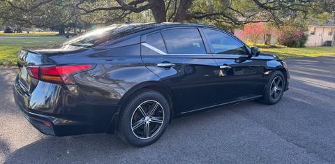 Nissan Altima 2019