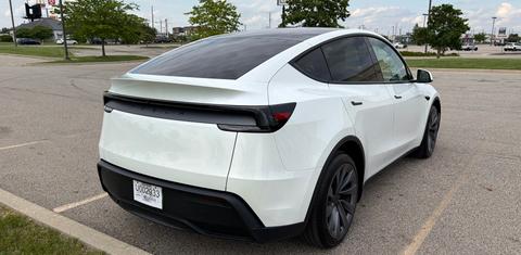 Tesla Model Y 2026