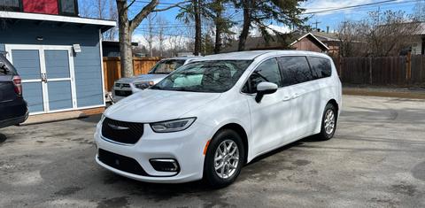 Chrysler Pacifica 2023
