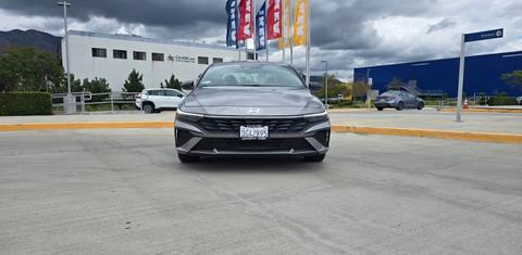 Hyundai Elantra 2025