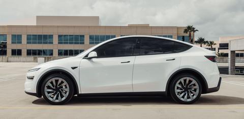 Tesla Model Y 2026