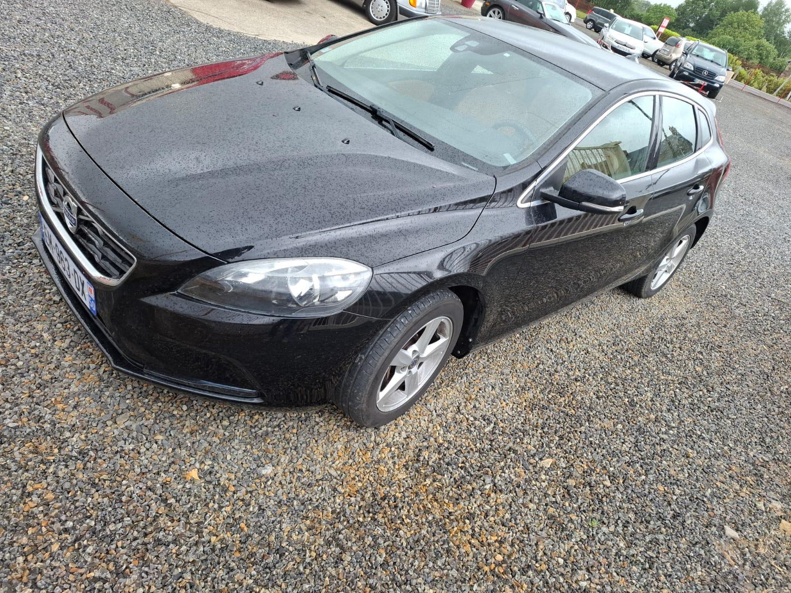 Volvo V40 2017 à Granville