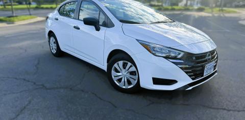 Nissan Versa 2025