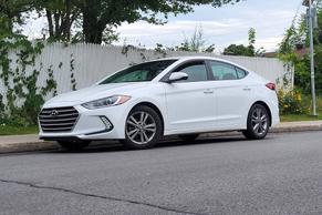 Hyundai Elantra 2017 in Laval