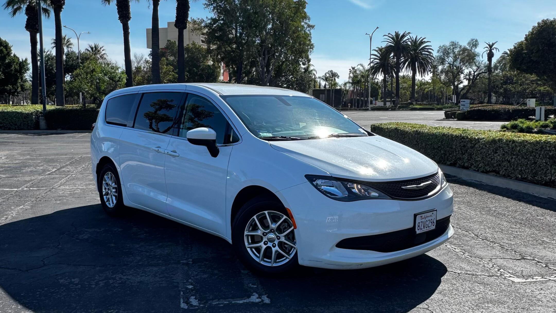 Chrysler Pacifica 2022 in Diamond Bar, CA