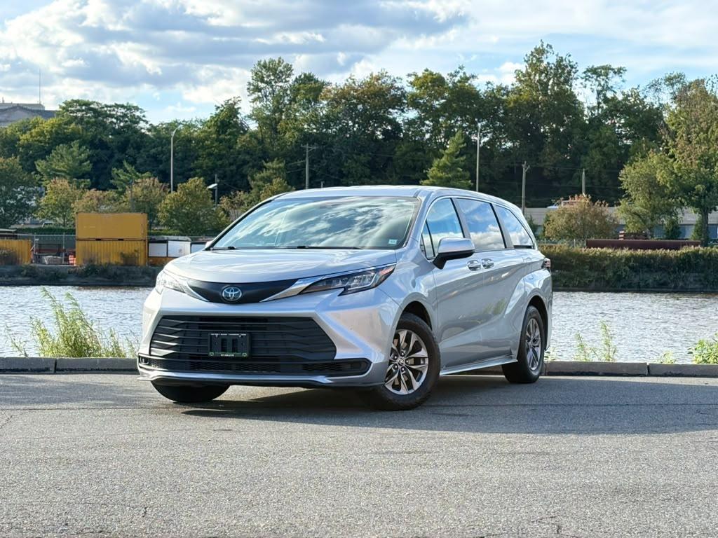 Toyota Sienna 2022 in Kearny, NJ