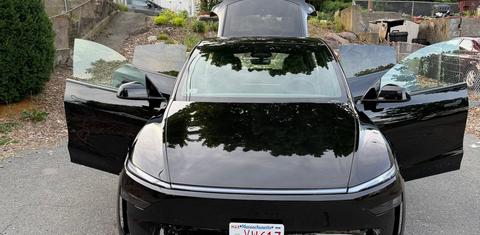 Tesla Model Y 2026