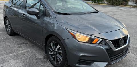 Nissan Versa 2021