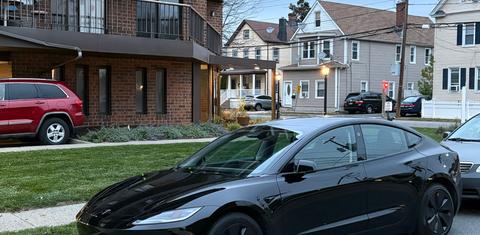 Tesla Model 3 2024