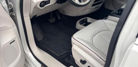 Chrysler Pacifica 2017
