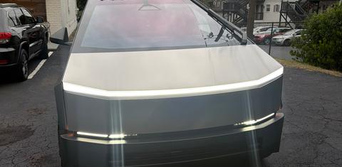 Tesla Cybertruck 2026