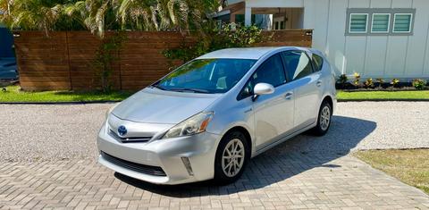 Toyota Prius v 2014
