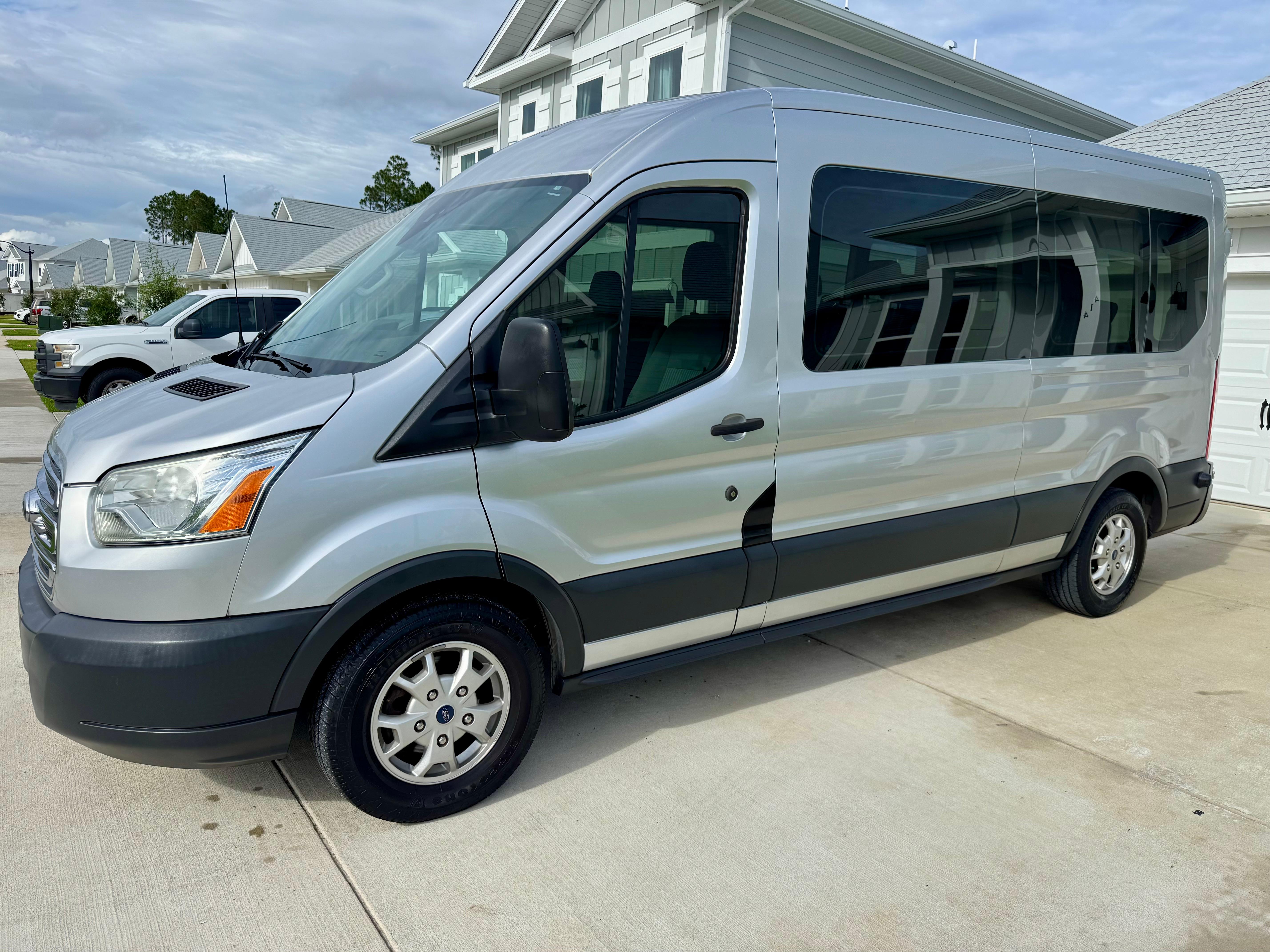 Ford Transit 2016 in Sunnyside, FL