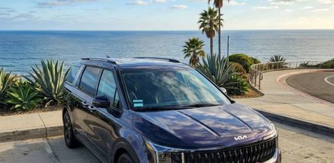 Kia Carnival Hybrid 2026