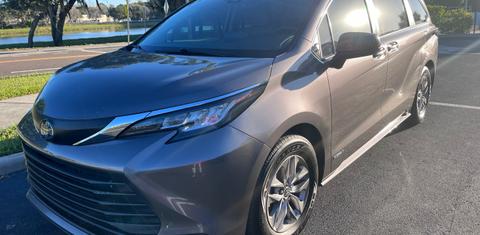 Toyota Sienna 2021