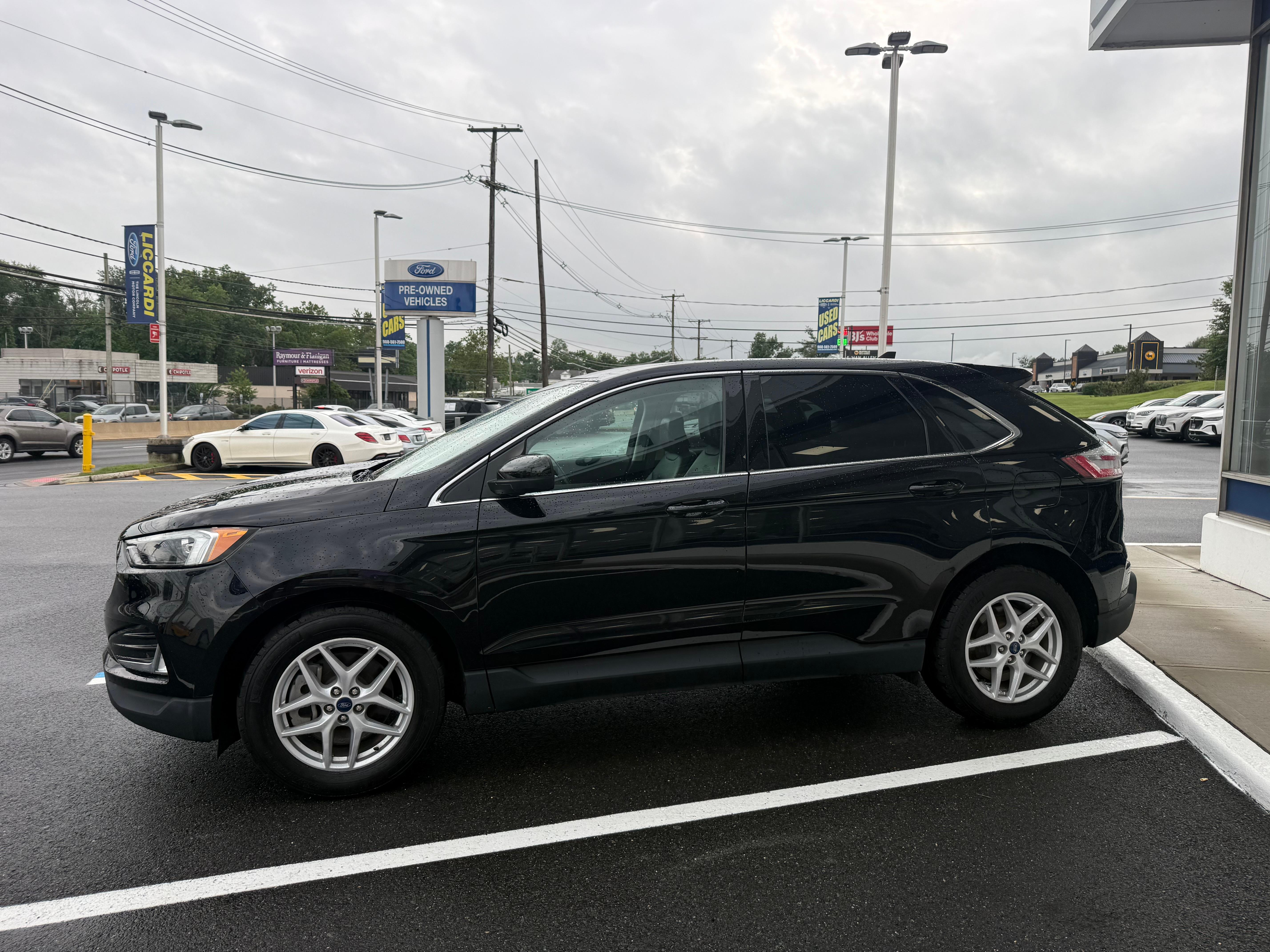 Ford Edge 2022 in Montville, NJ