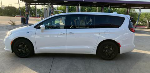 Chrysler Pacifica 2022
