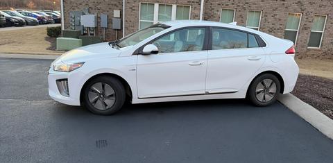 Hyundai Ioniq Hybrid 2020