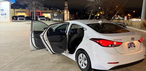 Hyundai Elantra 2016