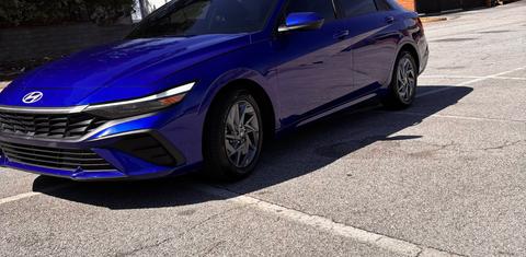 Hyundai Elantra 2024