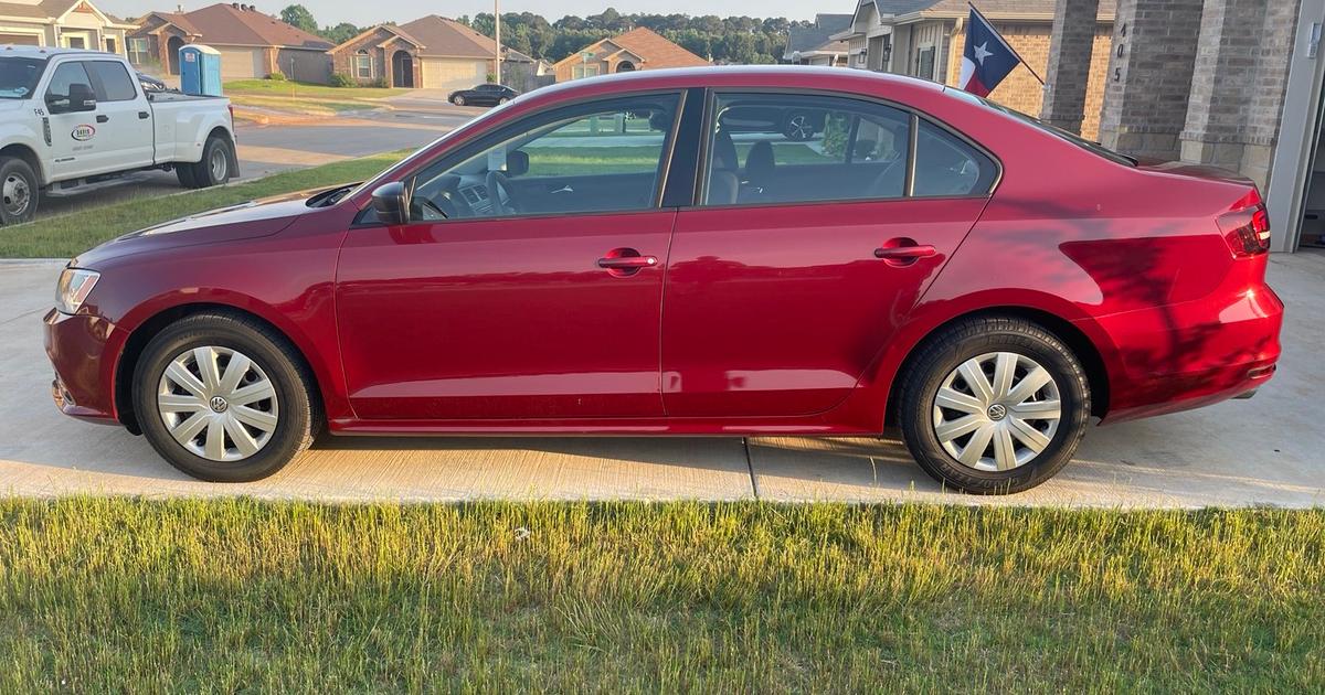 Volkswagen Jetta 2016 rental in Longview, TX by Andrew S. Turo