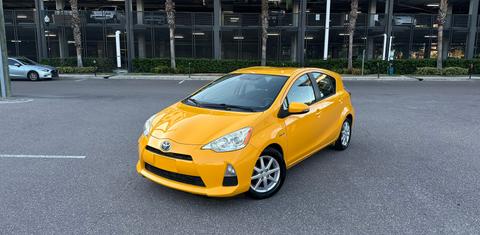 Toyota Prius c 2014