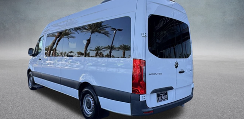 Mercedes-Benz Sprinter 2025