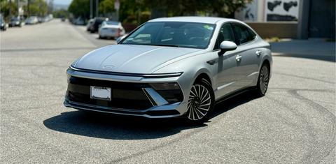 Hyundai Sonata Hybrid 2025