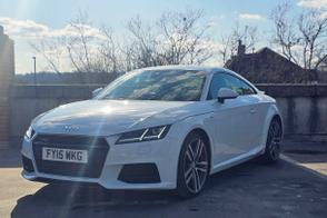 Audi TT Coupé car