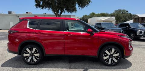 Mitsubishi Outlander 2025