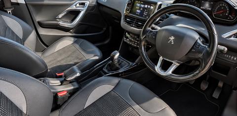 Peugeot 2008 2015