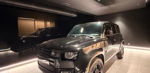 Land Rover Defender 2026