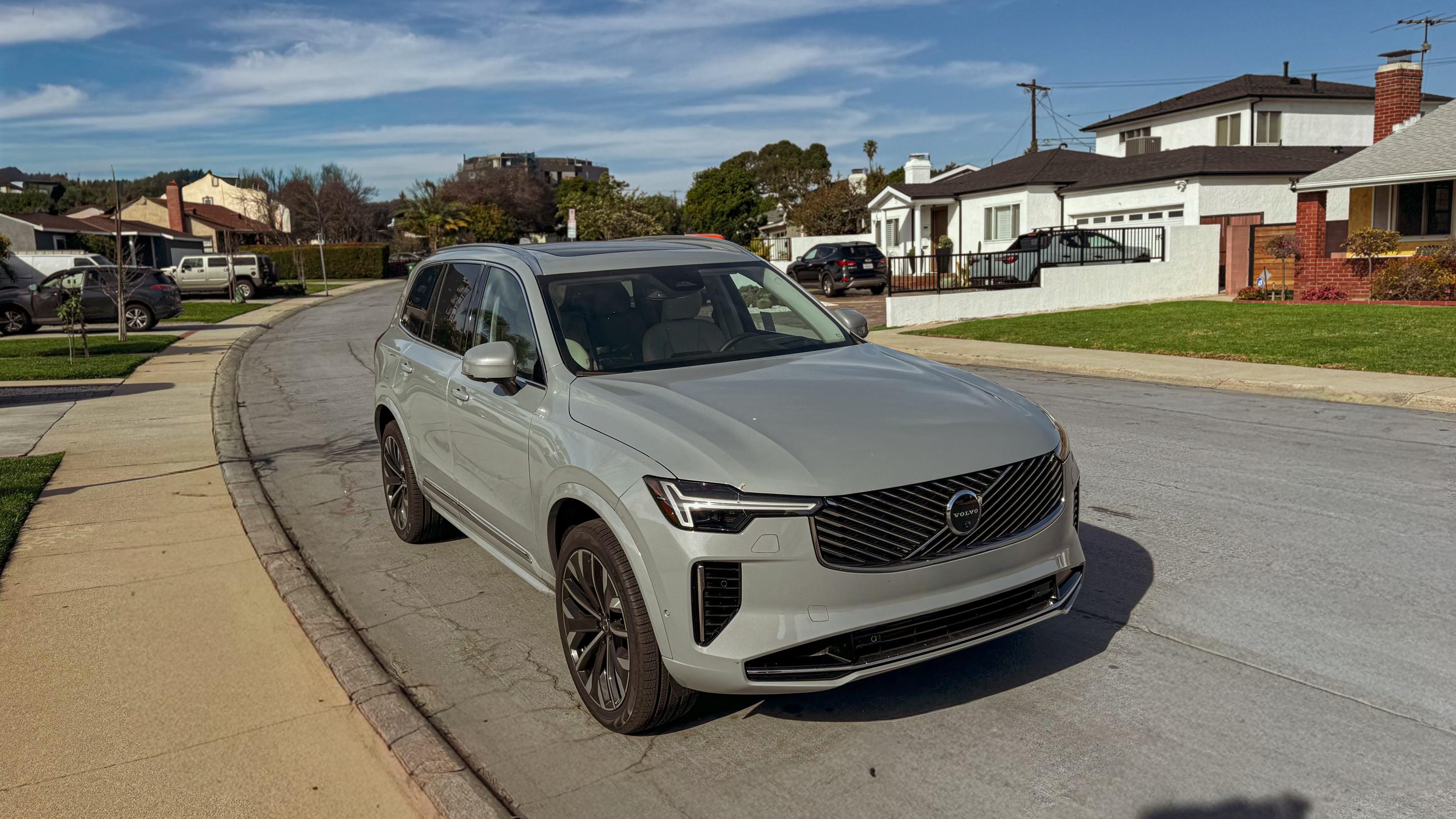 Volvo XC90 Plug-In Hybrid 2026 in Los Angeles, CA