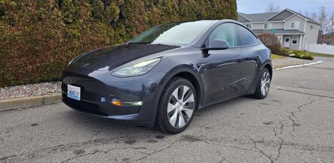 Tesla Model Y 2024