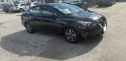 Nissan Versa 2021
