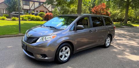 Toyota Sienna 2015