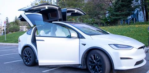 Tesla Model X 2023