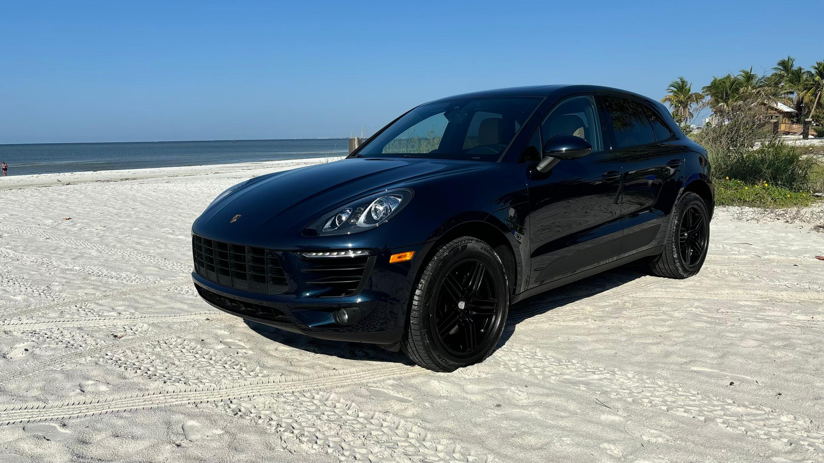 Porsche Macan 2018 in Fort Myers, FL