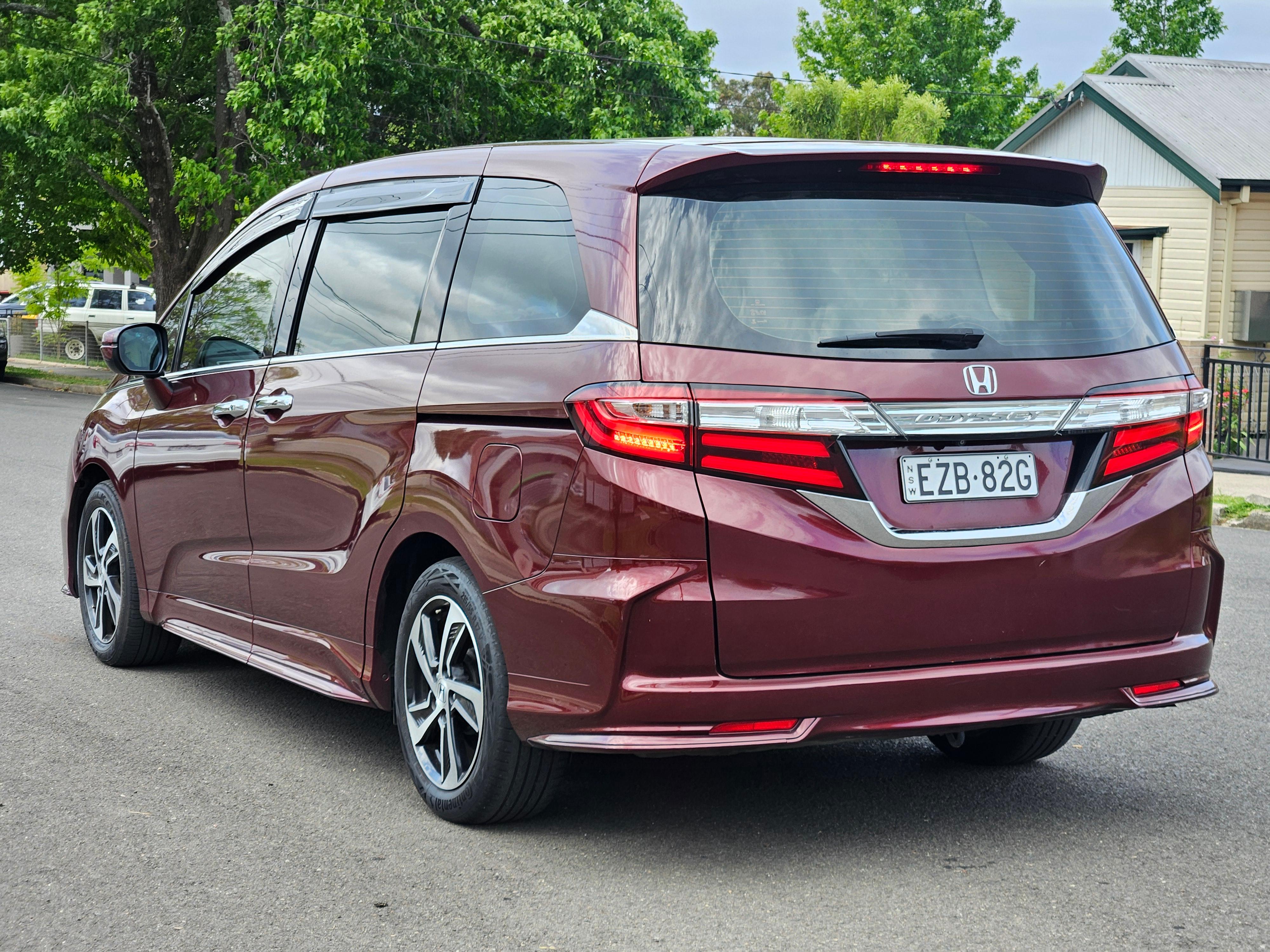 Honda ODYSSEY 2016 in Berala