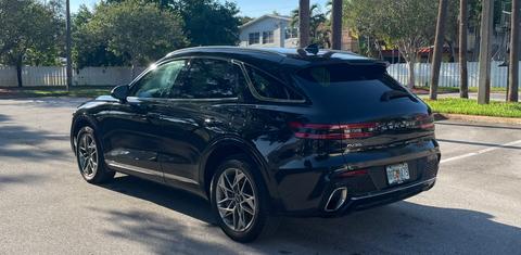 Genesis GV70 2025