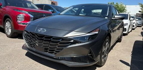 Hyundai Elantra 2022