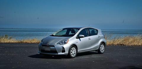 Toyota Prius c 2013