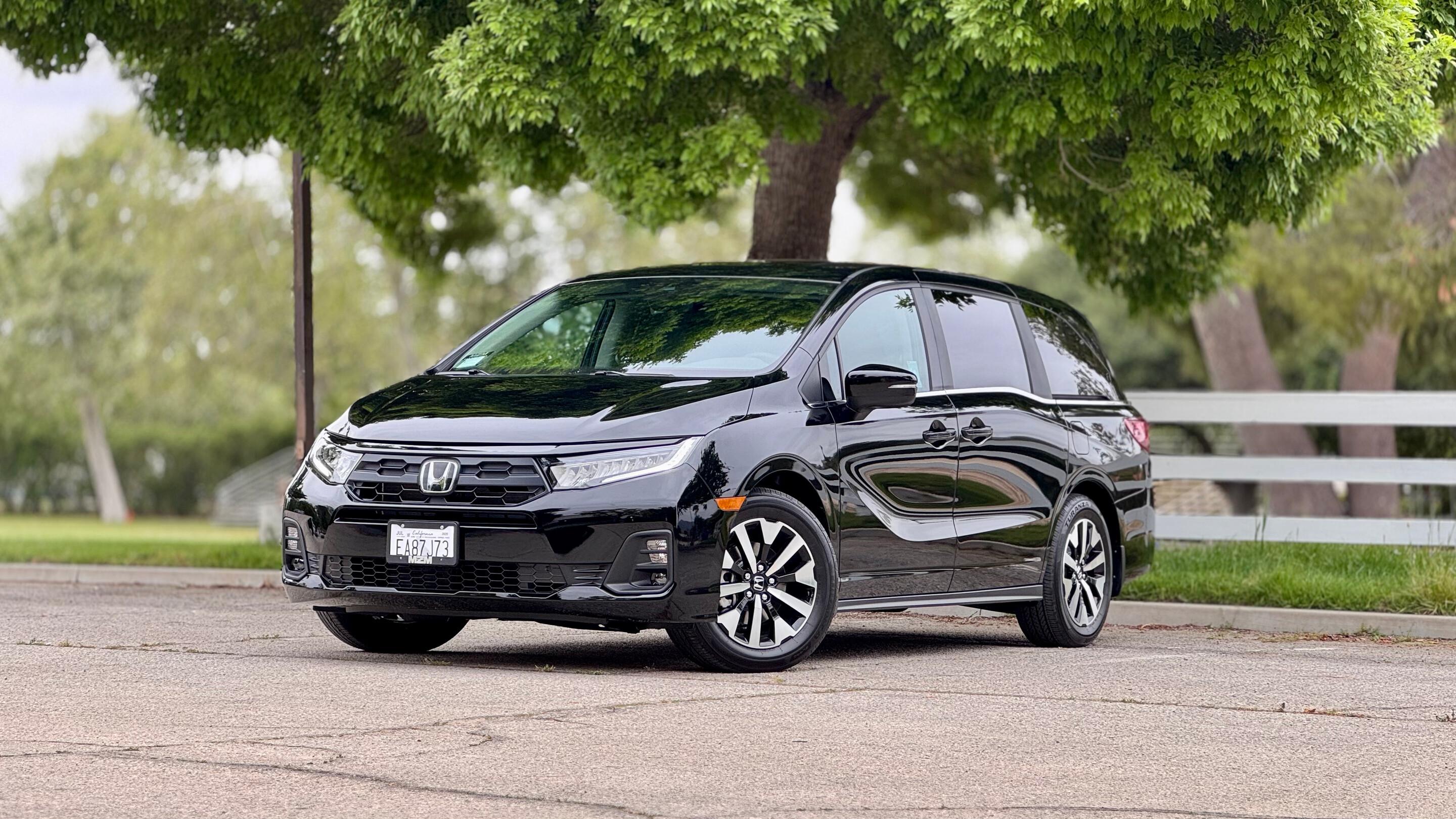 Honda Odyssey 2025 in Los Angeles, CA