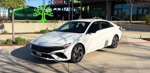 Hyundai Elantra 2025