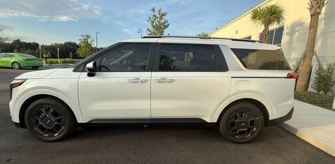 Kia Carnival Hybrid 2026