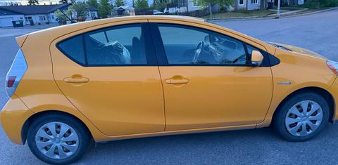 Toyota Prius c 2014