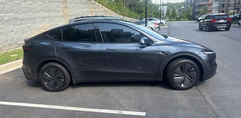 Tesla Model Y 2026